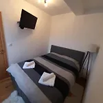 Mraz Lägenhet *