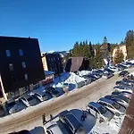 Mraz Lägenhet