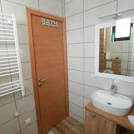 Mraz Apartman *